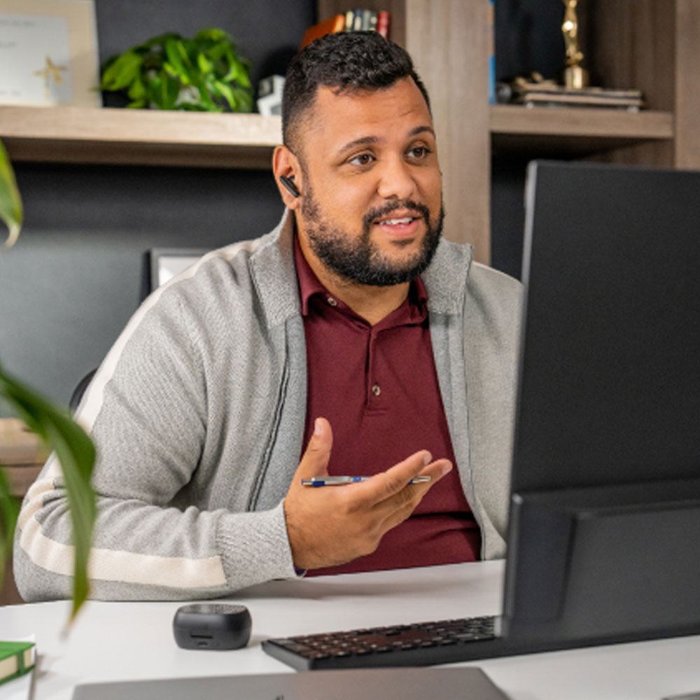 Audífonos inalámbricos Poly Voyager FREE 60+ UC USB-C